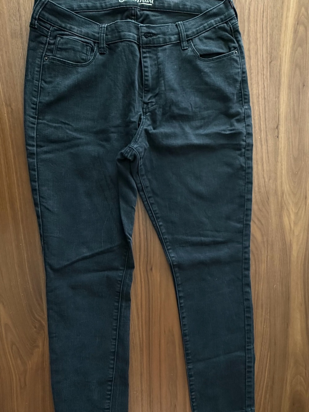 Slim Stretch women’s Black Jeans. Old Navy Sweetheart